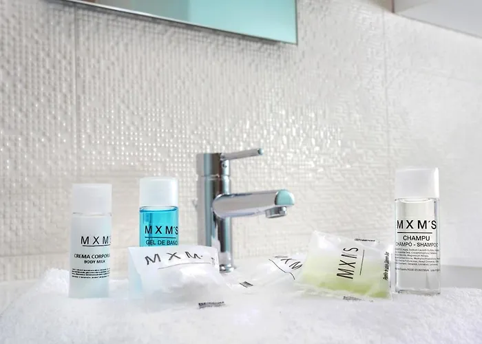 Airport - Std 1 - Ar Condicionado - Cave 25m2 269,10ft2 - Full Equipped - Ring Bell D Apartamento