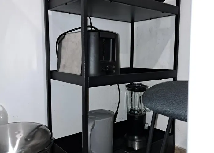 Apartamento Airport - Std 1 - Ar Condicionado - Cave 25m2 269,10ft2 - Full Equipped - Ring Bell D *