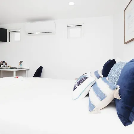 Airport - Std 1 - Ar Condicionado - Cave 25m2 269,10ft2 - Full Equipped - Ring Bell D