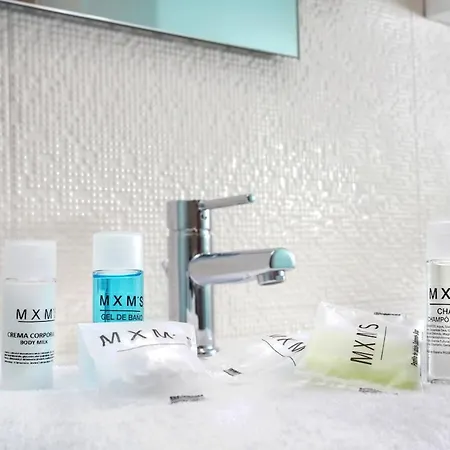 Airport - Std 1 - Ar Condicionado - Cave 25m2 269,10ft2 - Full Equipped - Ring Bell D Διαμέρισμα