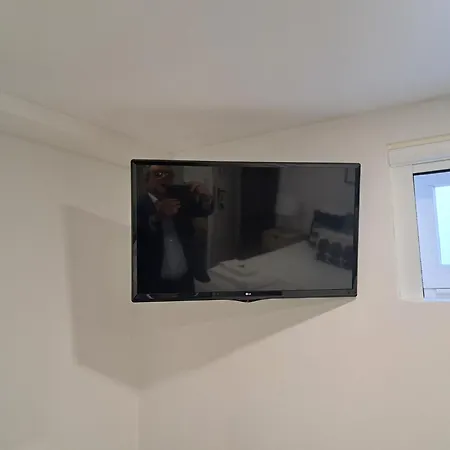 Airport - Std 1 - Ar Condicionado - Cave 25m2 269,10ft2 - Full Equipped - Ring Bell D Διαμέρισμα