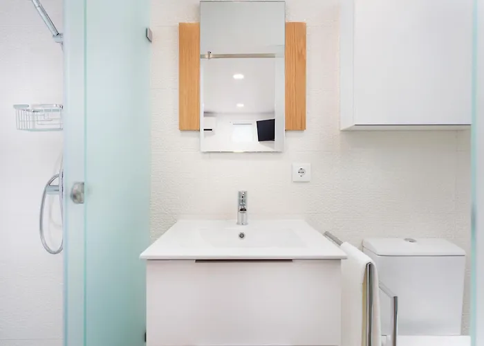 Airport - Std 1 - Ar Condicionado - Cave 25m2 269,10ft2 - Full Equipped - Ring Bell D Appartement