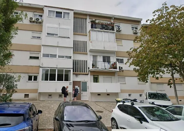 Appartement Airport - Std 1 - Ar Condicionado - Cave 25m2 269,10ft2 - Full Equipped - Ring Bell D Lissabon