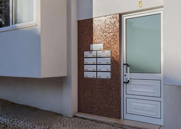 Airport - Std 1 - Ar Condicionado - Cave 25m2 269,10ft2 - Full Equipped - Ring Bell D Appartement